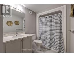 21 FEATHERS CROSSING - 32