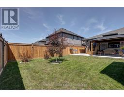 21 FEATHERS CROSSING - 39