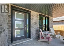 21 FEATHERS CROSSING - 47