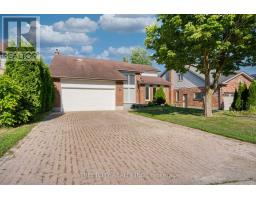 26 GRASMERE CRESCENT - 1