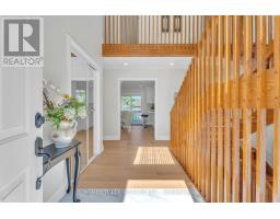 26 GRASMERE CRESCENT - 11