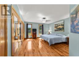 22164 DUNDONALD ROAD - 28