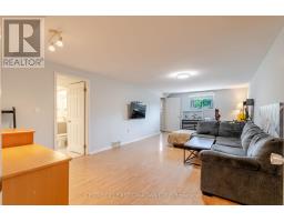 50 ERICA CRESCENT - 28
