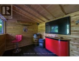 5686 WILLIAM STREET - 40