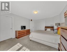 29 - 2031 PENNYROYAL STREET - 19