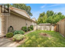 330 WILLOW CRESCENT - 39