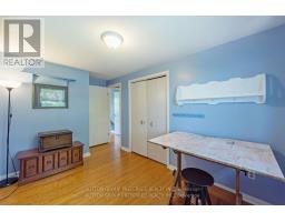 31 MILFORD CRESCENT - 33