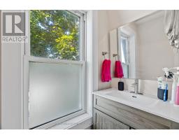 71 LONDON ROAD - 27