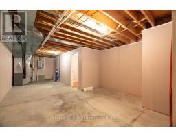 686 HUMBER DRIVE - 34