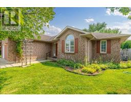 686 HUMBER DRIVE - 4