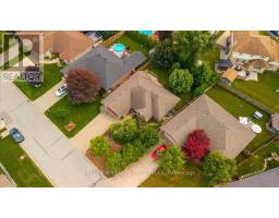 686 HUMBER DRIVE - 44