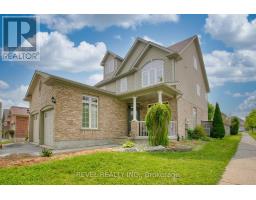 902 RUSHBROOK CRESCENT - 1