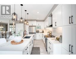 902 RUSHBROOK CRESCENT - 10