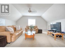 902 RUSHBROOK CRESCENT - 35