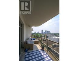 1007 - 250 PALL MALL STREET - 18