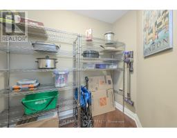 1007 - 250 PALL MALL STREET - 34