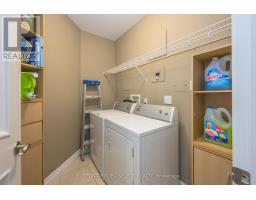1007 - 250 PALL MALL STREET - 35