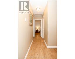 9 COTTONWOOD CRESCENT SW - 31