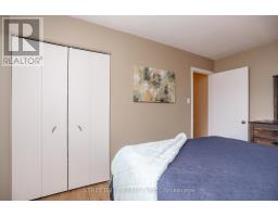 9 COTTONWOOD CRESCENT SW - 33