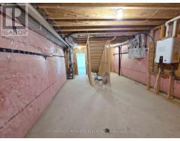 69 - 383 DAVENTRY WAY - 40