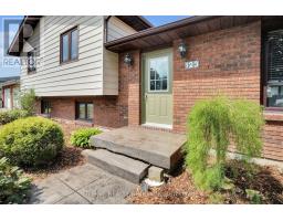 123 MICHELLE AVENUE - 3
