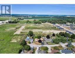 123 MICHELLE AVENUE - 44