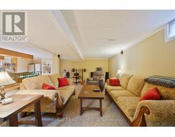 10 GUSTIN PLACE - 24