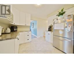 10 GUSTIN PLACE - 9