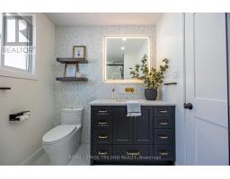 851 CRESTVIEW CRESCENT - 28