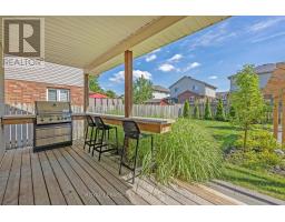 851 CRESTVIEW CRESCENT - 37