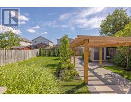 851 CRESTVIEW CRESCENT - 39