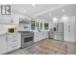 481 VICTORIA STREET - 12