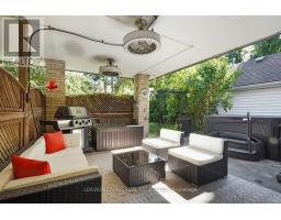 481 VICTORIA STREET - 32