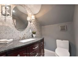 570 KINGSWAY AVENUE - 31