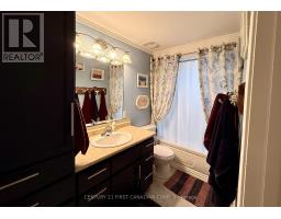 29 MAPLE GROVE COURT - 30