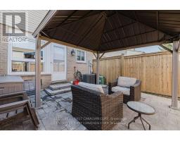 82 - 40 TIFFANY DRIVE - 19
