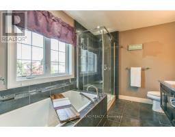 534 HUMMINGBIRD CRESCENT - 23