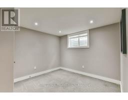 534 HUMMINGBIRD CRESCENT - 33