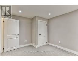 534 HUMMINGBIRD CRESCENT - 34
