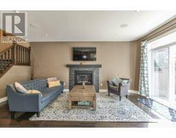 534 HUMMINGBIRD CRESCENT - 9