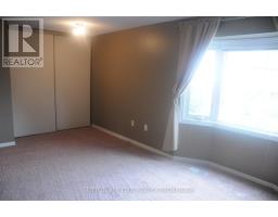 63 - 70 CHAPMAN COURT - 4