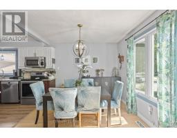 57 TUMBLEWEED CRESCENT - 11