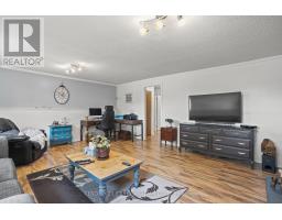 57 TUMBLEWEED CRESCENT - 32