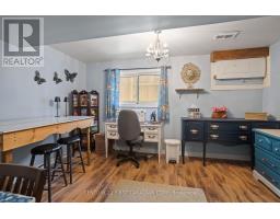 57 TUMBLEWEED CRESCENT - 33