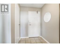909 - 1600 ADELAIDE STREET N - 3