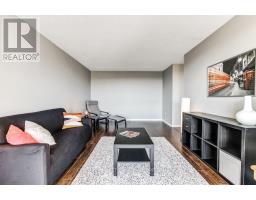 909 - 1600 ADELAIDE STREET N - 5