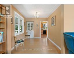 16 THOMPSON AVENUE - 10