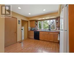 16 THOMPSON AVENUE - 14