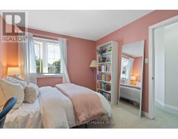 852 CRESTVIEW CRESCENT - 28