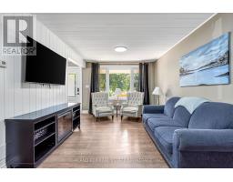 65 SOUTHVIEW CRESCENT - 17